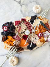 Load image into Gallery viewer, Spooky Spread