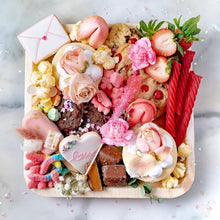 Load image into Gallery viewer, Valentine's Box
